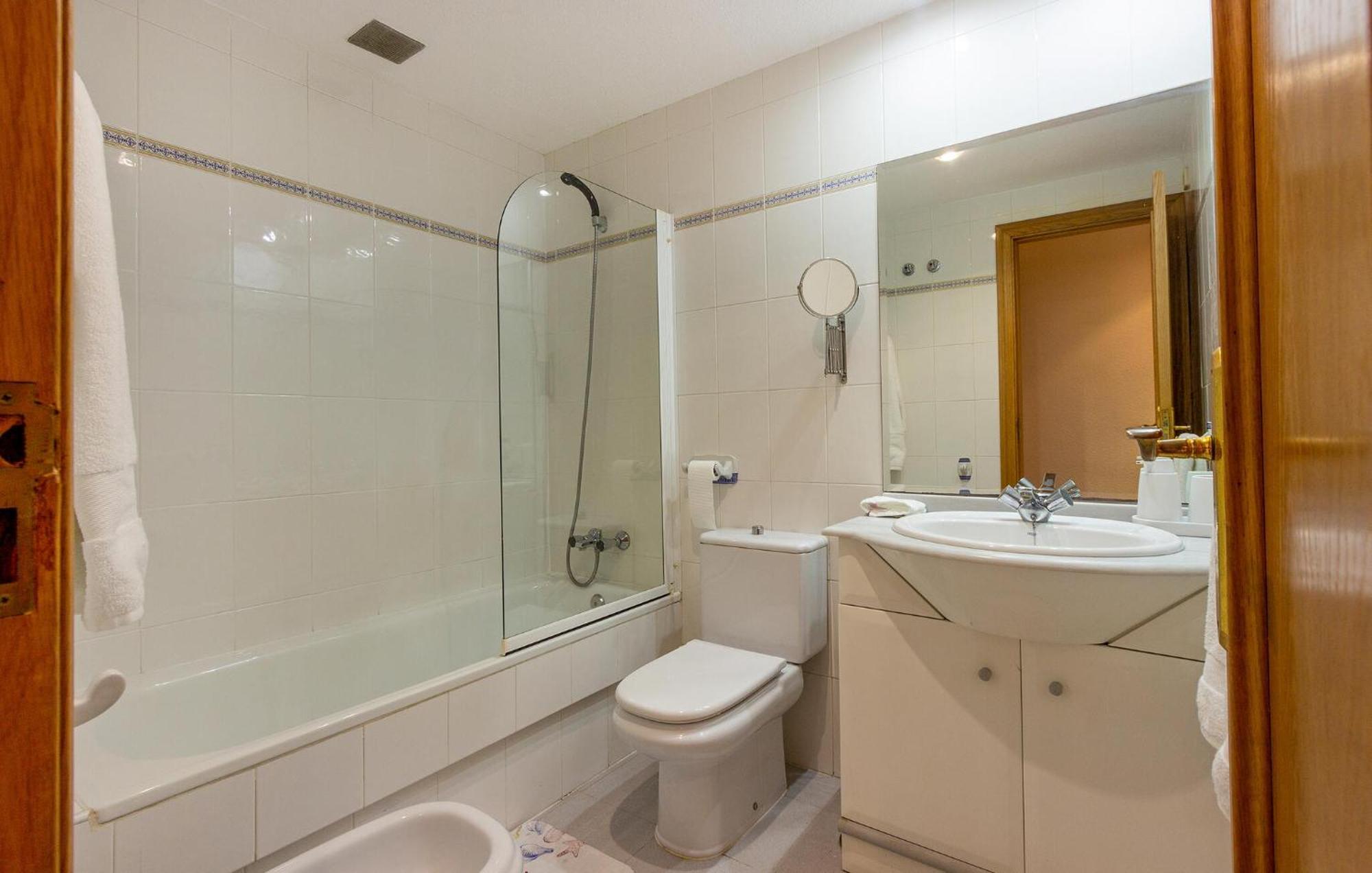 Apartamento Lovely In Alacant With Wifi